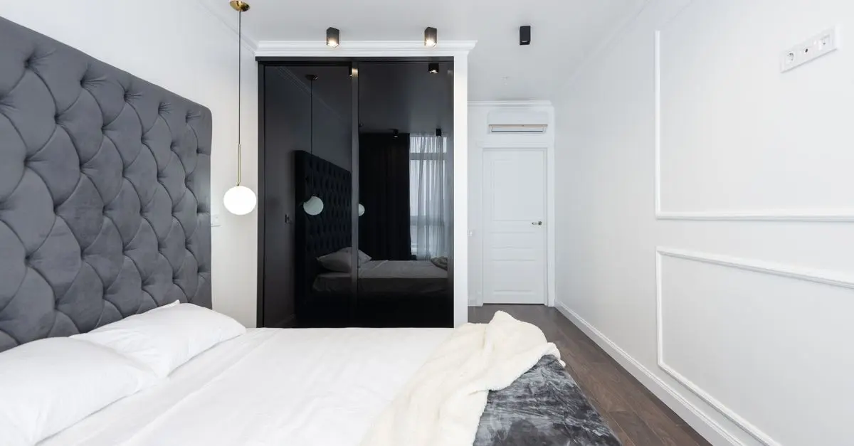 Armoire Lit France : Pourquoi Choisir un Modèle Sur Mesure ?