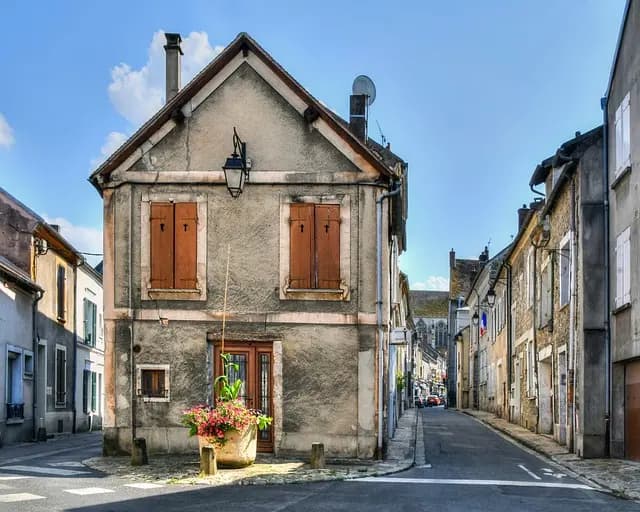 Les Meilleurs Matériaux pour Équiper Votre Armoire Lit